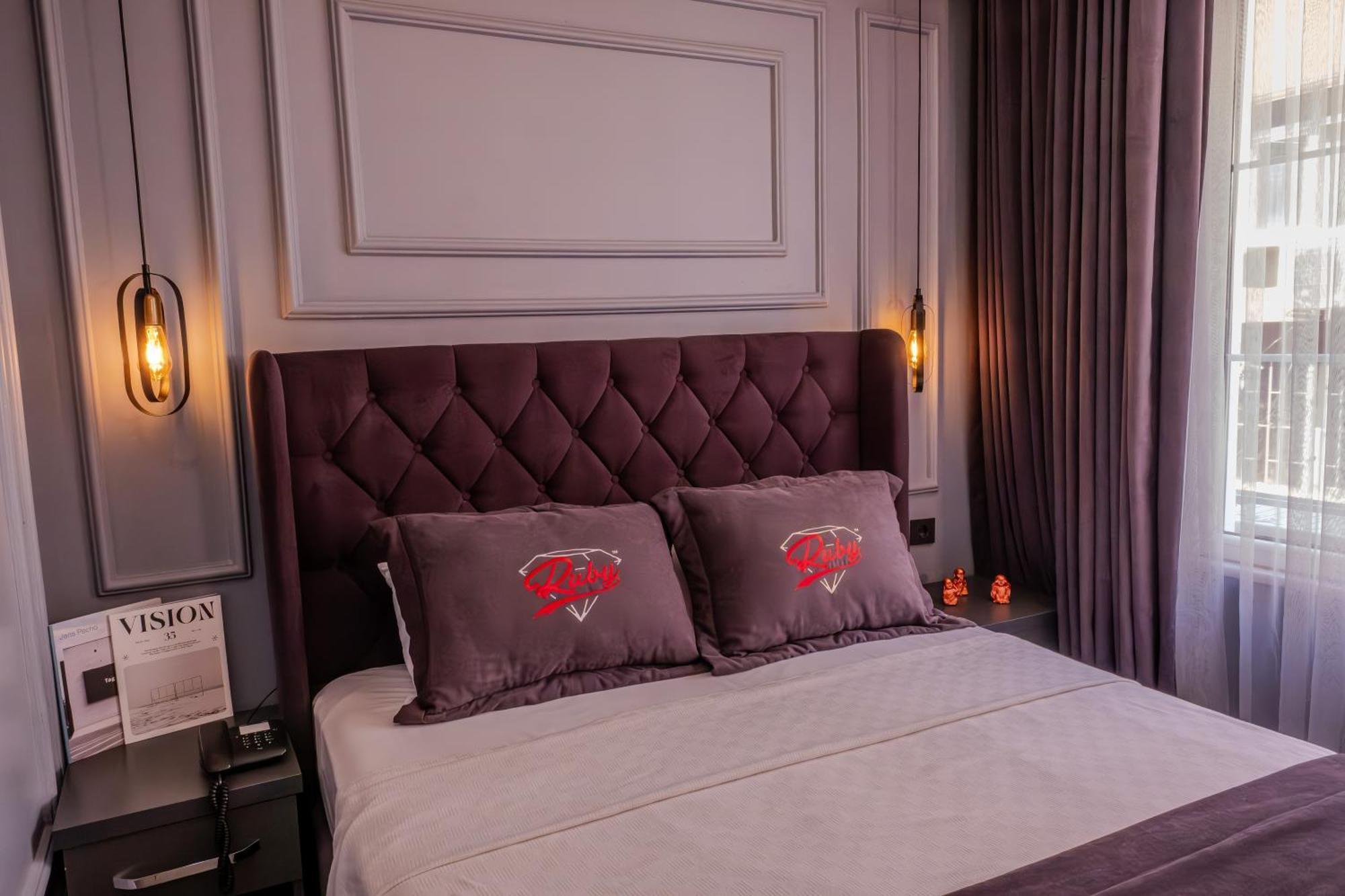 Ruby Hotel Istanbul Exteriör bild