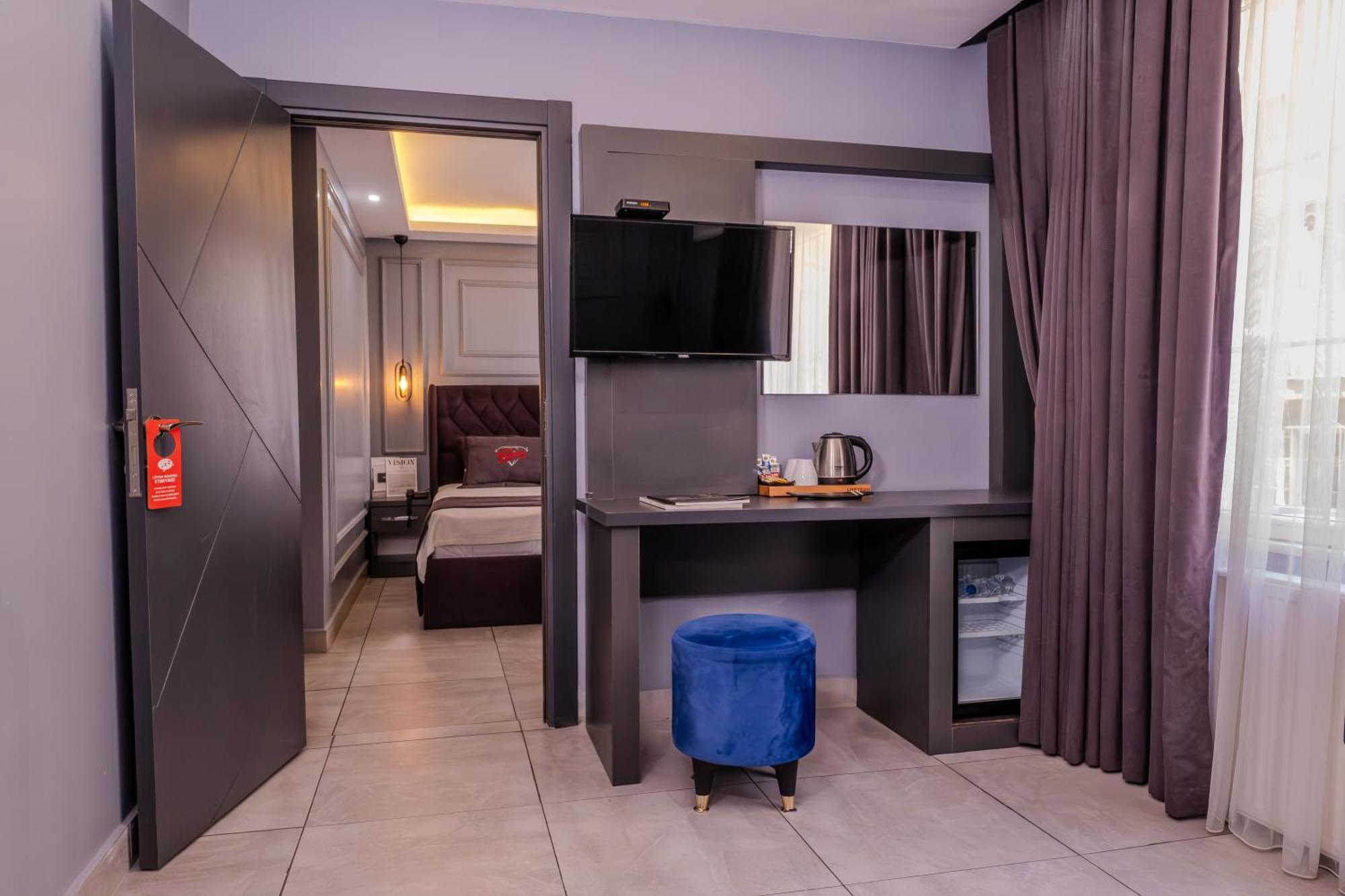 Ruby Hotel Istanbul Exteriör bild