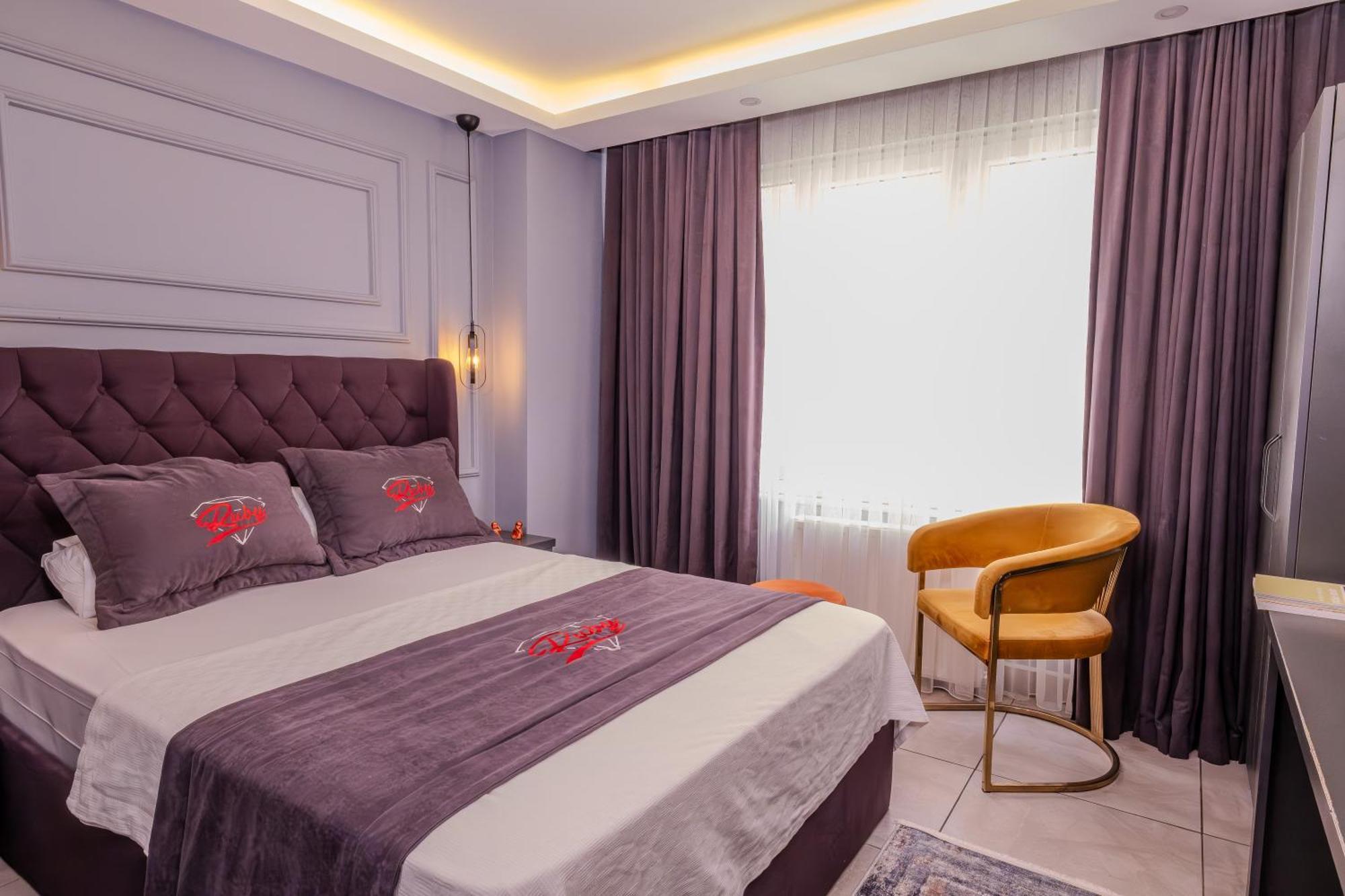 Ruby Hotel Istanbul Exteriör bild