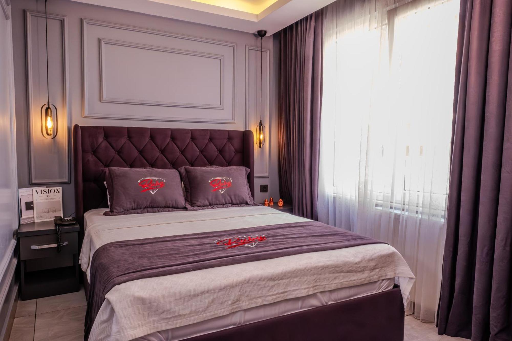 Ruby Hotel Istanbul Exteriör bild