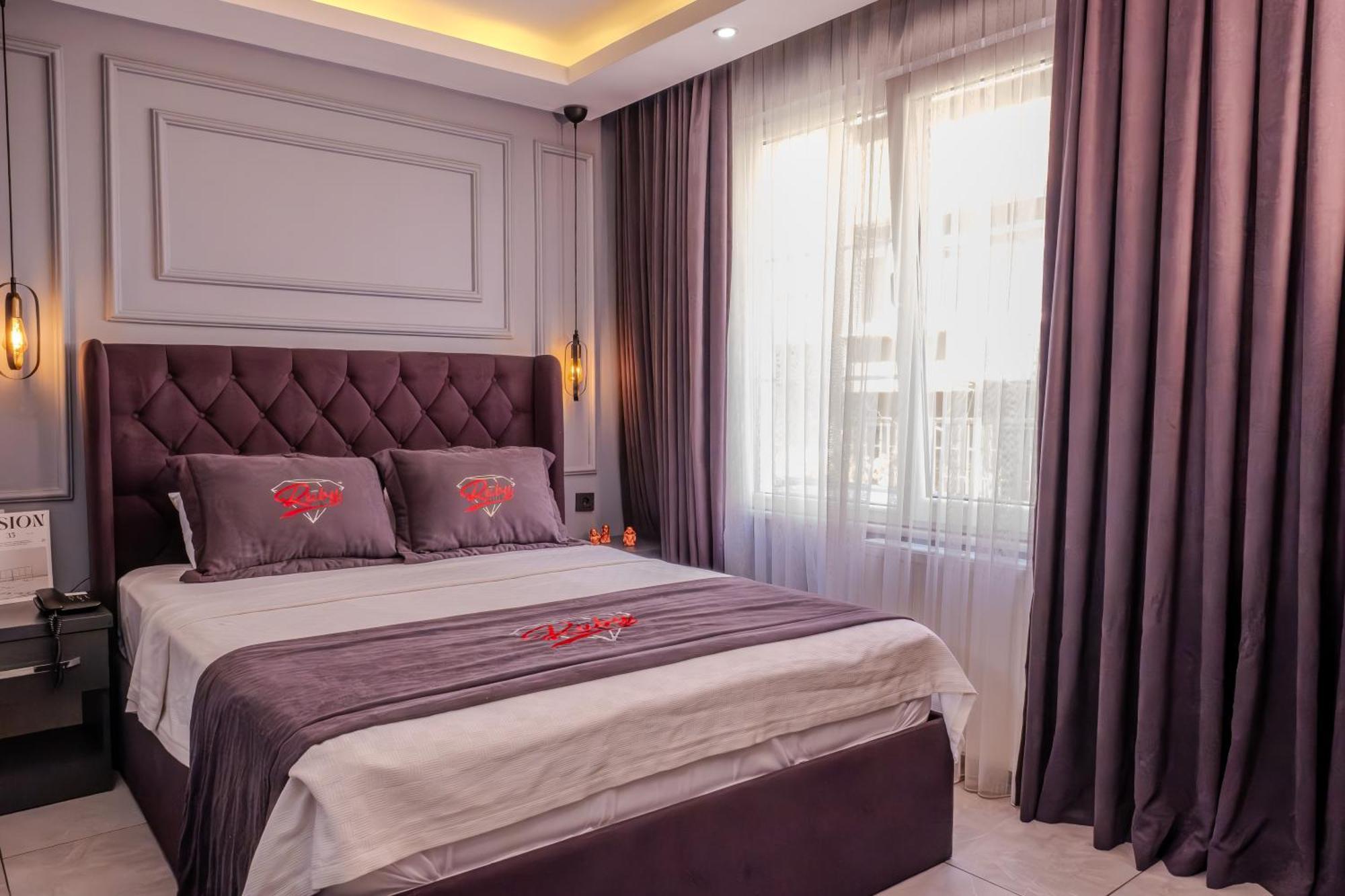 Ruby Hotel Istanbul Exteriör bild